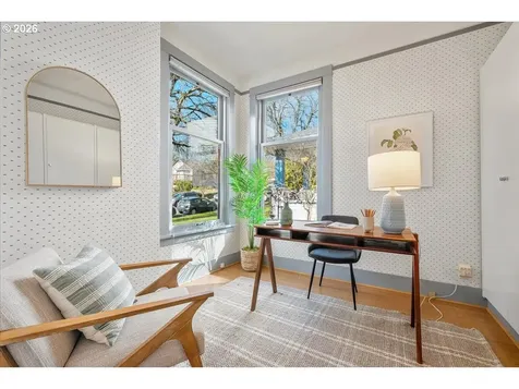 532 SE 69th Avenue Portland OR 97215