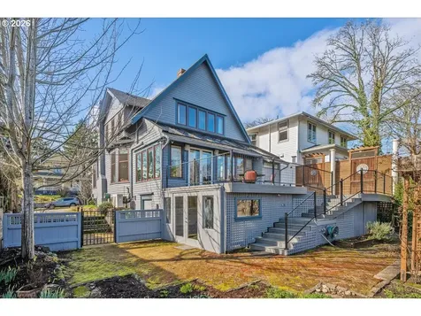 532 SE 69th Avenue Portland OR 97215