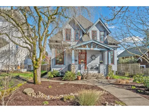 532 SE 69th Avenue Portland OR 97215