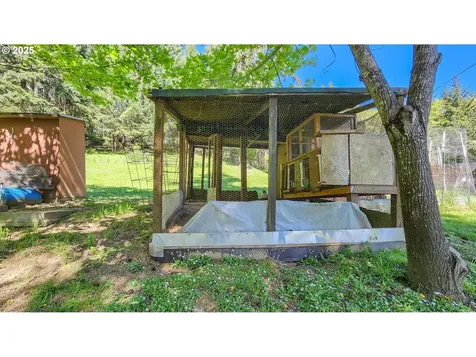 725 Forest View Lane Roseburg OR 97471