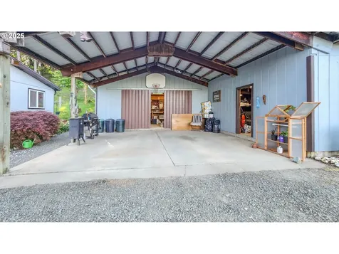 725 Forest View Lane Roseburg OR 97471