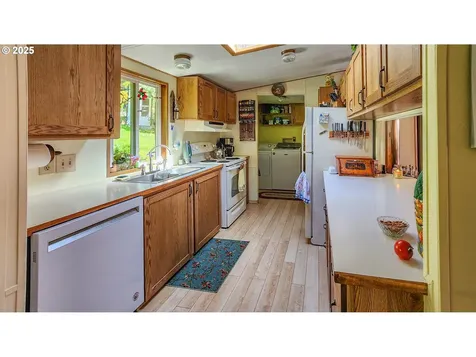 725 Forest View Lane Roseburg OR 97471