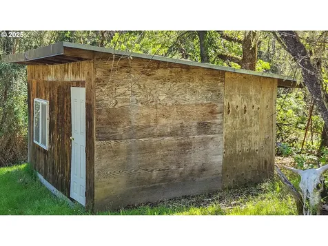 725 Forest View Lane Roseburg OR 97471