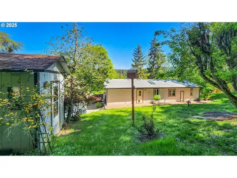 725 Forest View Lane Roseburg OR 97471