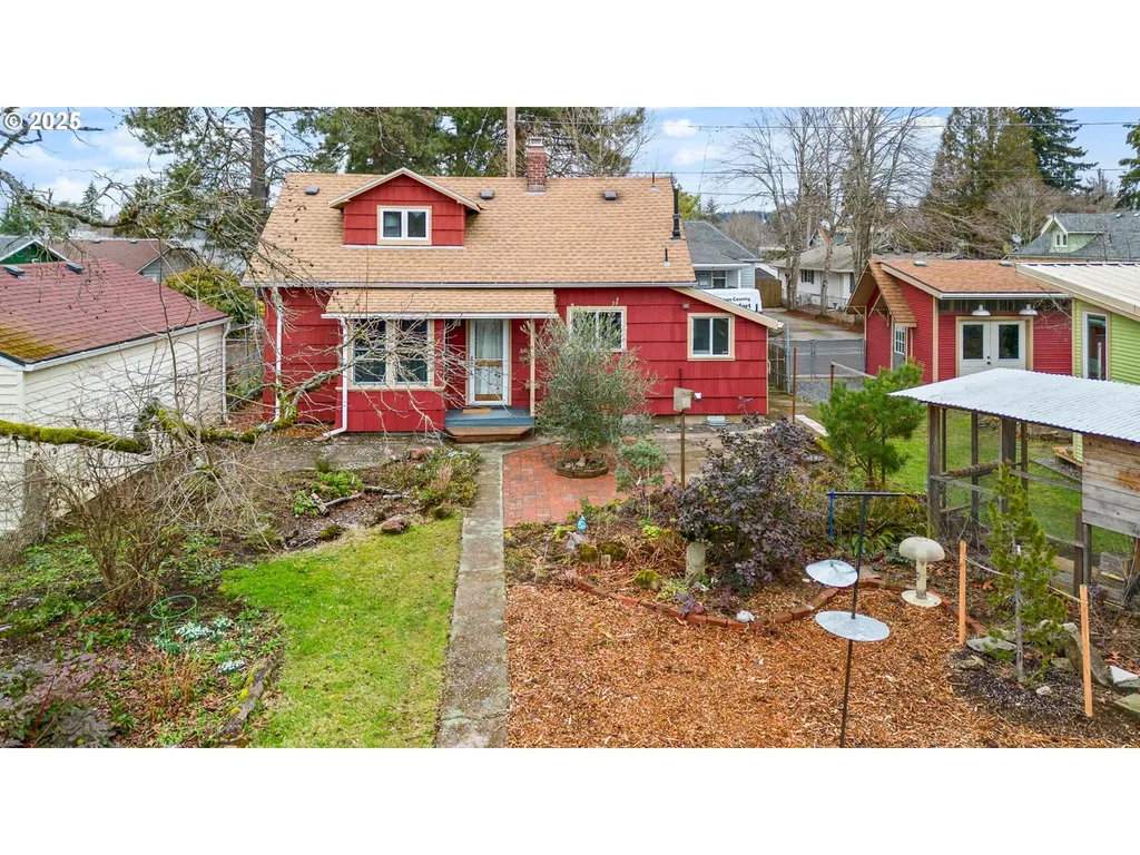 5527 SE Tolman Street Portland OR 97206