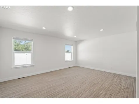 590 SW Cottonwood Drive Hermiston OR 97838