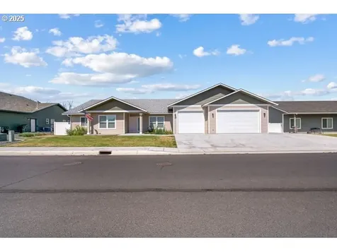 590 SW Cottonwood Drive Hermiston OR 97838