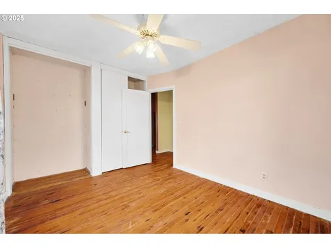 948 SW Maple Street Dallas OR 97338