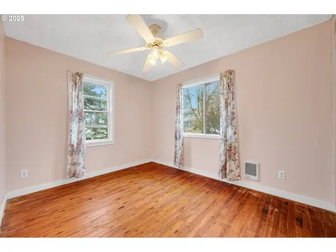 948 SW Maple Street Dallas OR 97338