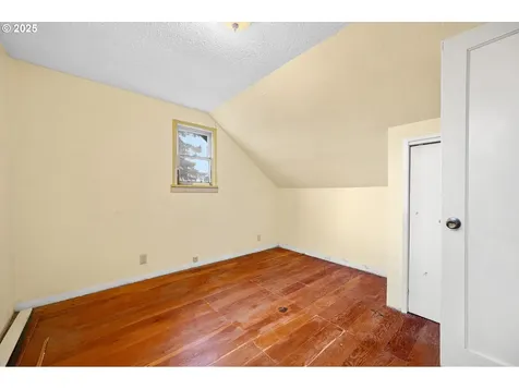 948 SW Maple Street Dallas OR 97338