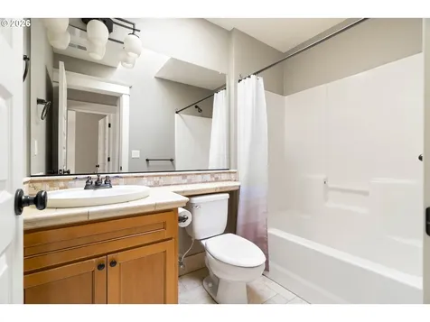 5421 NE 18th Avenue Portland OR 97211
