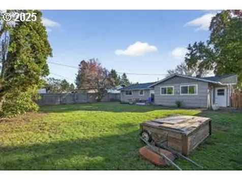 17113 SE Main Street Portland OR 97233