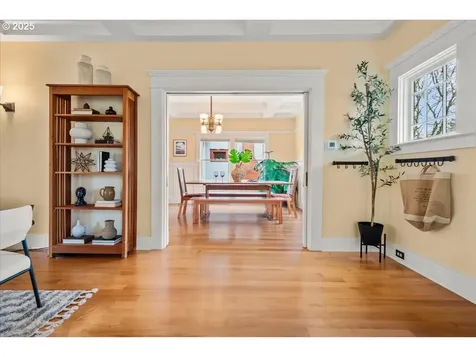 2935 SE 35th Avenue Portland OR 97202
