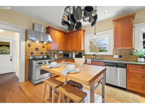 2935 SE 35th Avenue Portland OR 97202