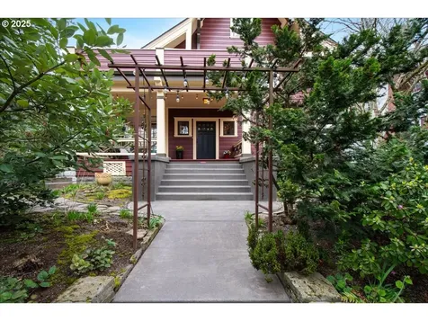 2935 SE 35th Avenue Portland OR 97202