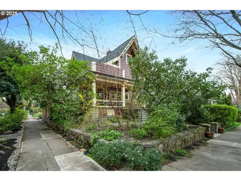 2935 SE 35th Avenue Portland OR 97202