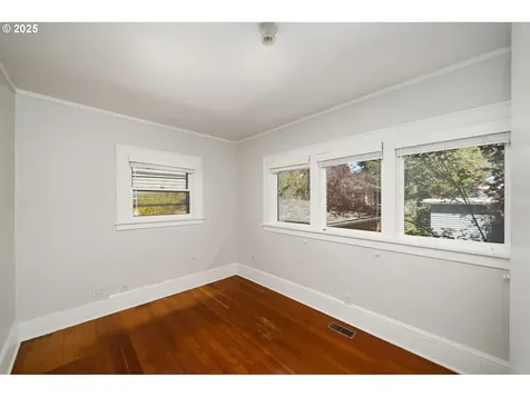 1911 SW Myrtle Street Portland OR 97201