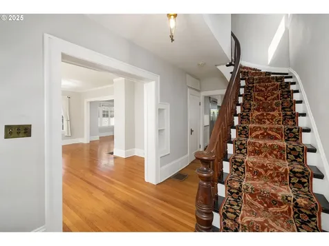 1911 SW Myrtle Street Portland OR 97201