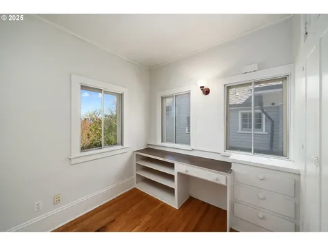 1911 SW Myrtle Street Portland OR 97201