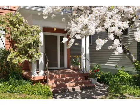 1911 SW Myrtle Street Portland OR 97201