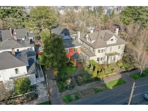 1911 SW Myrtle Street Portland OR 97201