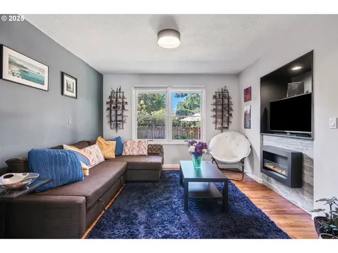 6400 SW Taylors Ferry Road Portland OR 97219