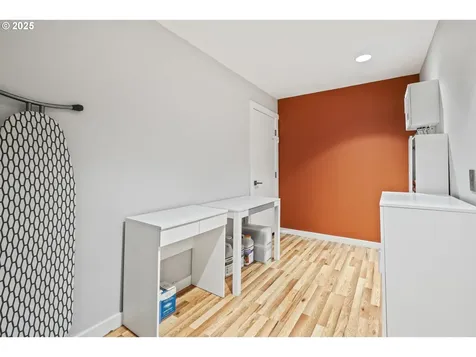 6400 SW Taylors Ferry Road Portland OR 97219