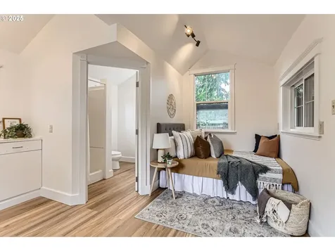 356 W Dartmouth Street Gladstone OR 97027