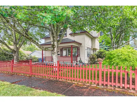 356 W Dartmouth Street Gladstone OR 97027