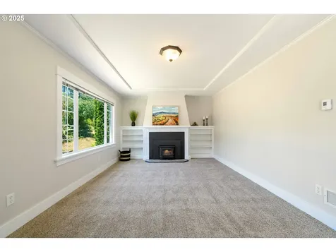 978 S 7th Street Coos Bay OR 97420