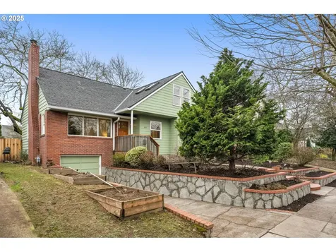 205 SE 47th Avenue Portland OR 97215