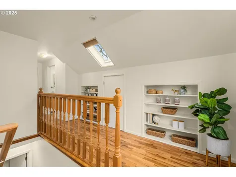 205 SE 47th Avenue Portland OR 97215