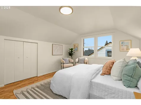 205 SE 47th Avenue Portland OR 97215