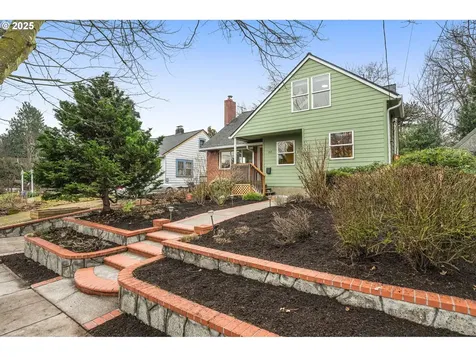 205 SE 47th Avenue Portland OR 97215