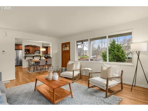 205 SE 47th Avenue Portland OR 97215