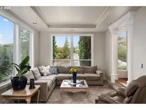 13737 SW Benchview Terrace Portland OR 97223