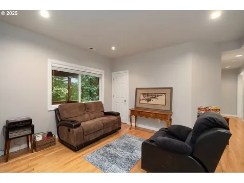 13737 SW Benchview Terrace Portland OR 97223