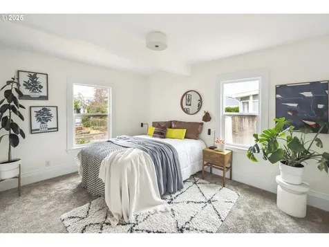 9704 SE Reedway Street Portland OR 97266