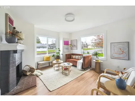 9704 SE Reedway Street Portland OR 97266