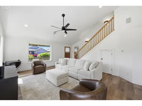 74 Sunday Drive Creswell OR 97426