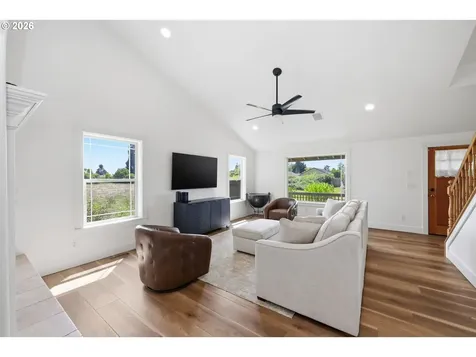 74 Sunday Drive Creswell OR 97426
