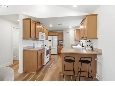 74 Sunday Drive Creswell OR 97426