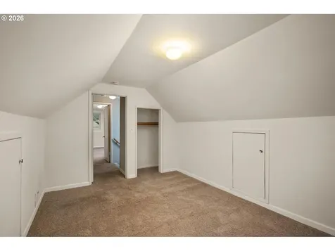 9006 SE Clay Street Portland OR 97216