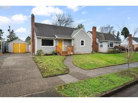 9006 SE Clay Street Portland OR 97216