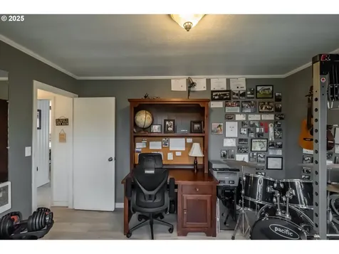 824 NE Macy Street Mcminnville OR 97128