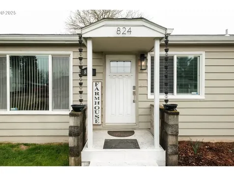 824 NE Macy Street Mcminnville OR 97128