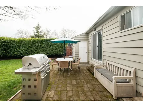824 NE Macy Street Mcminnville OR 97128