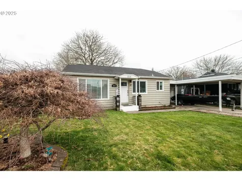 824 NE Macy Street Mcminnville OR 97128