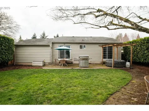 824 NE Macy Street Mcminnville OR 97128