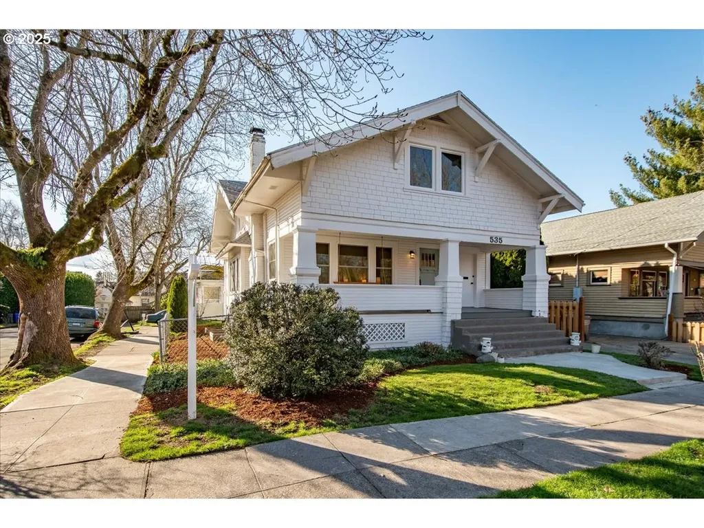535 SE 53rd Avenue Portland OR 97215